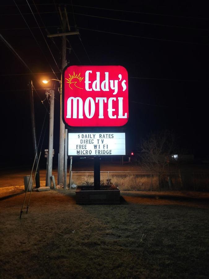 Eddy'S Motel Pleasanton Exteriör bild